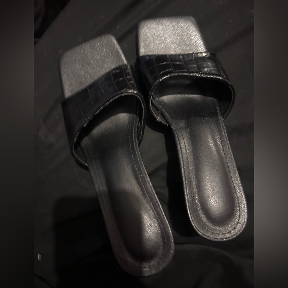 Chunky heel sandals